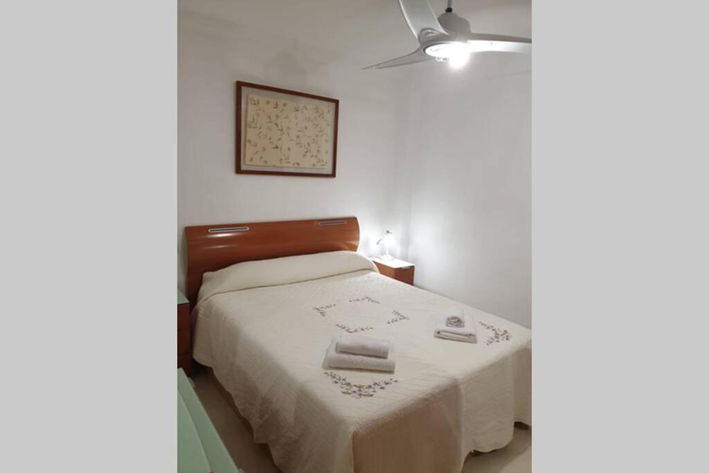 Beautiful And Cozy Apartment In Seville. Bagian luar foto